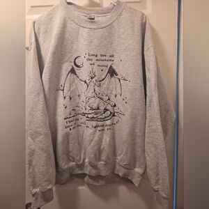 Gildan Light Gray Crewneck Sweatshirt with Black Dragon Graphic